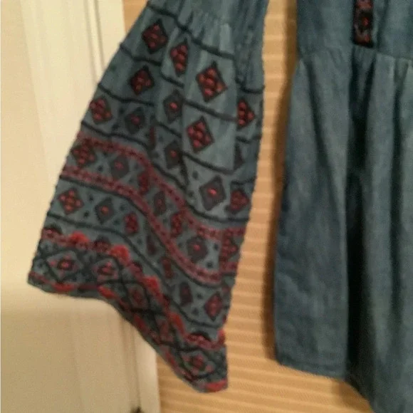 ANGEL & PREMIUM~BLUE JEAN BLOUSE~100% COTTON~SM-M - Picture 2 of 5